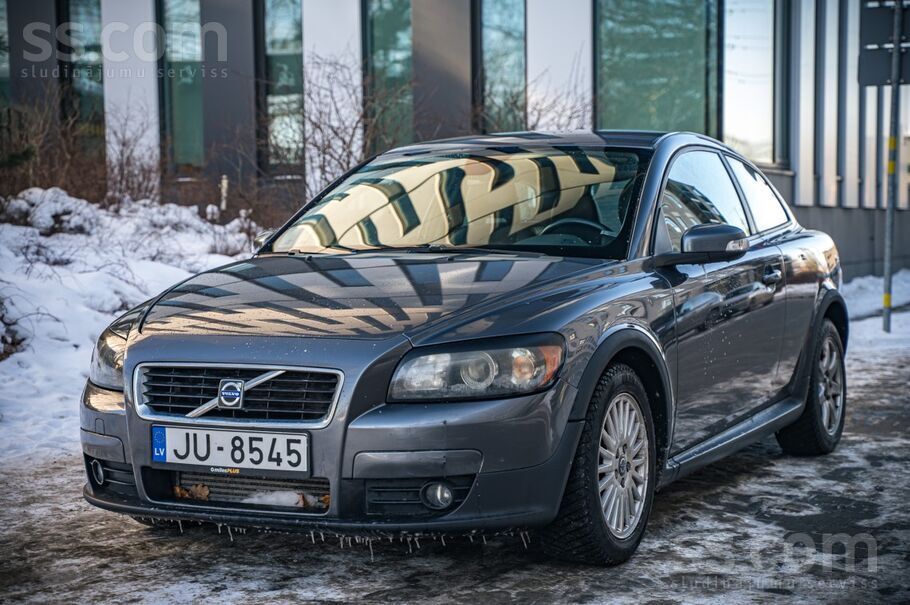 Pārdod Volvo C30 2.0 dīzelis, 100kw, 6 ātrumu manuālā Kārba.
Ekonomisks