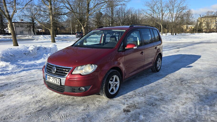 Volkswagen Pārdodu uzticamu un ietilpīgu Volkswagen Touran ar