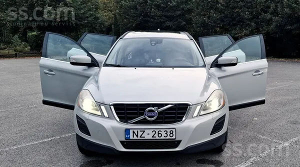Volvo Tiek pārdots Volvo Xc60, 2010. gada, ar 2.0 dīzeļd