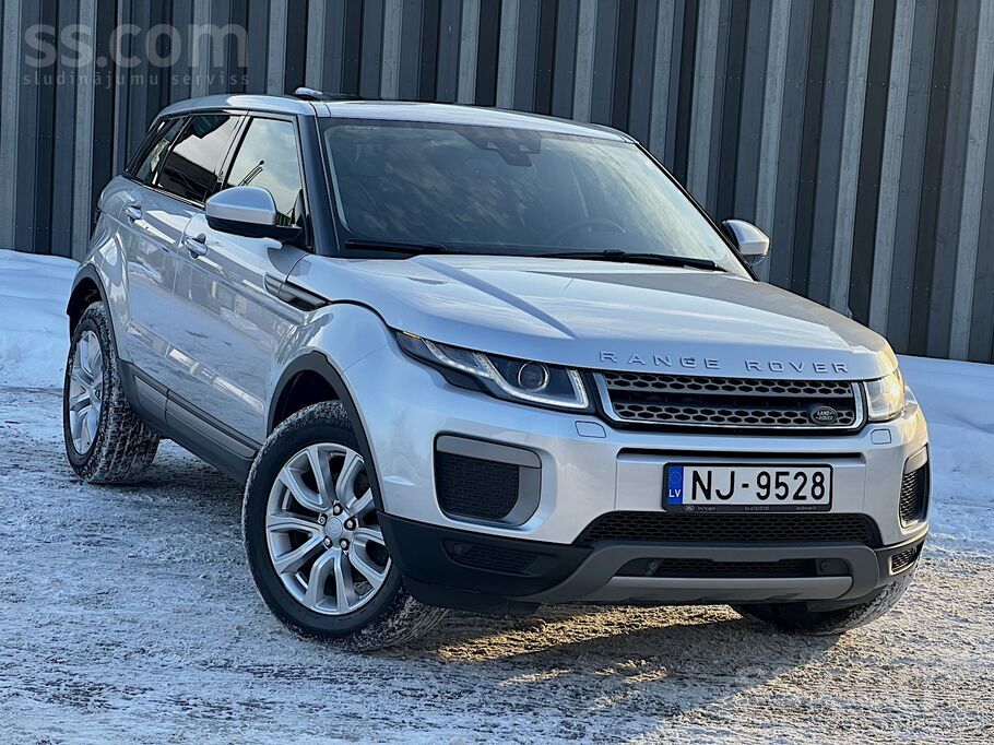 Pirkta jauna Latvijā Land Rover centrā, 4x4 versija, Facelift modelis ar 9 ā