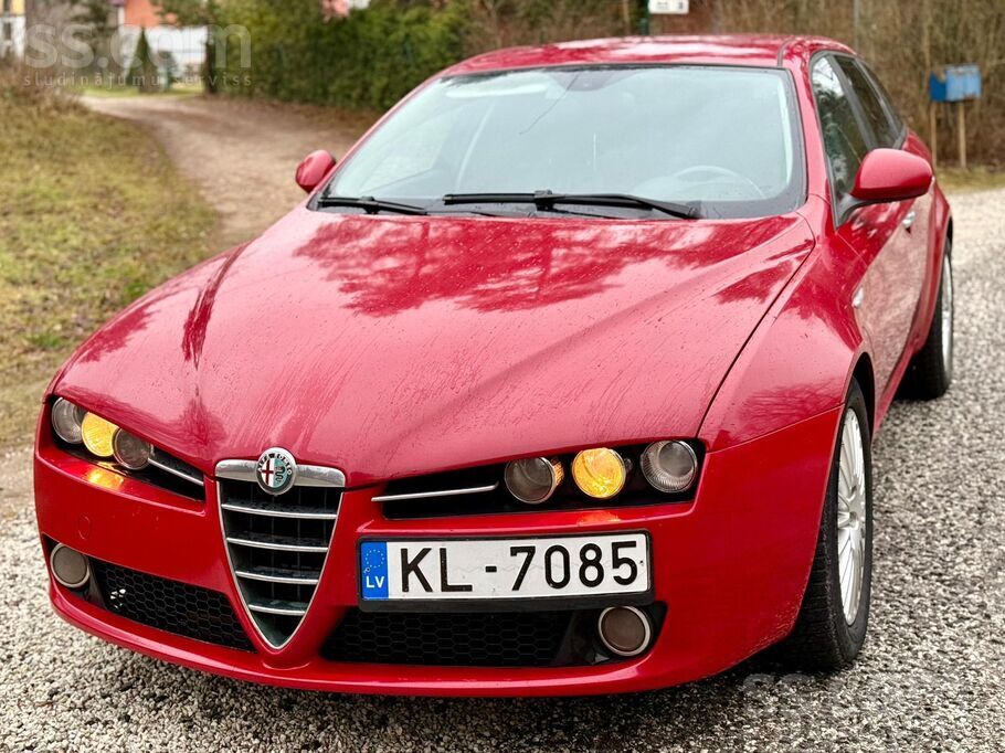 Alfa-romeo Alfa Romeo 159 2.4L, 147kw dīzelis ar automātisko 