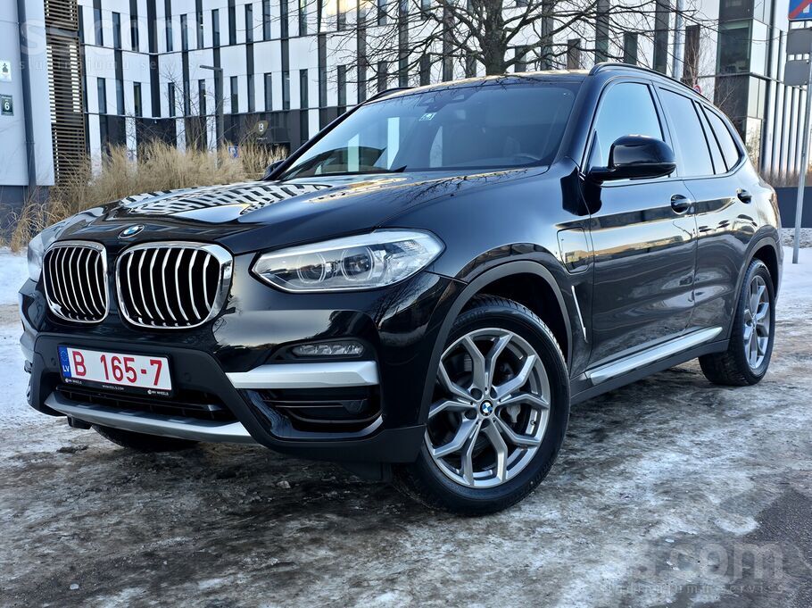 Garantija/ xDrive / High Executive/ Plug-in/ 0€ gada nodoklis/ Trīszonu Klim