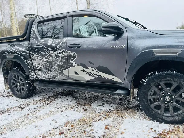 Toyota Pārdodu ļoti labi koptu un apgreidotu(par15k) medī