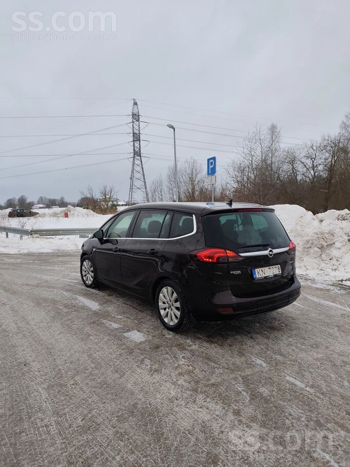 Opel Pārdodu Opel Zafira Tourer, 2013. gada, tehniski u