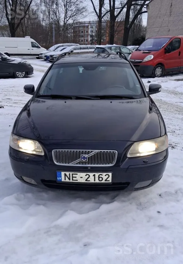 Volvo Mašīnai tika veikta apkope, nomainīta eļļa un filt