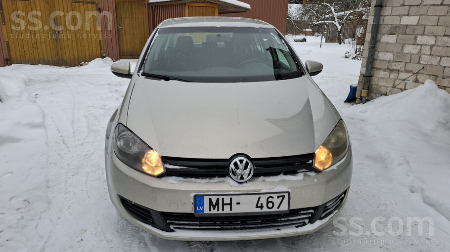 Volkswagen Ipašnieks pārdod labu Golf6. Problēmu nav. Iet lab