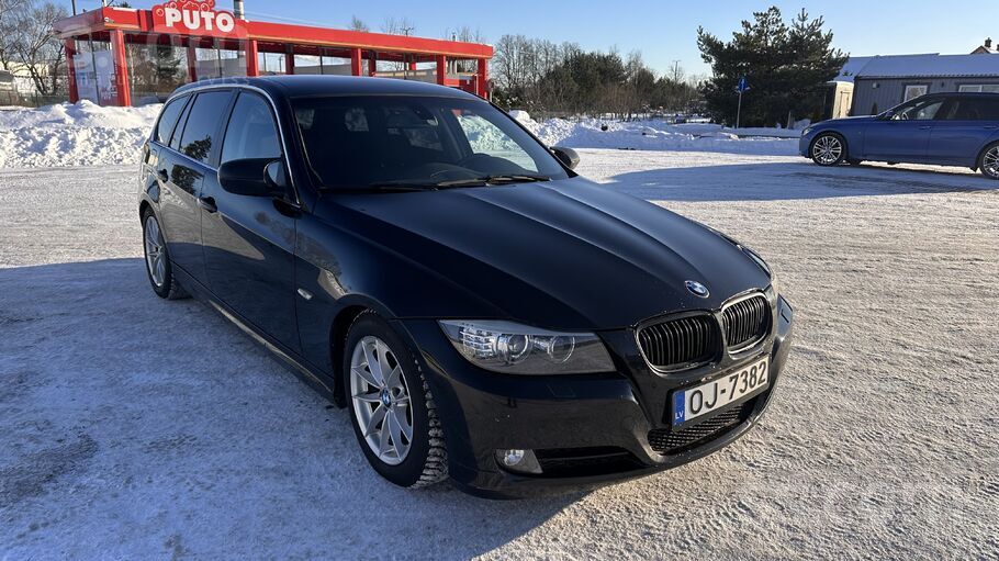 BMW Tiek pārdots trešās sērijas BMW, auto iedzīts no V