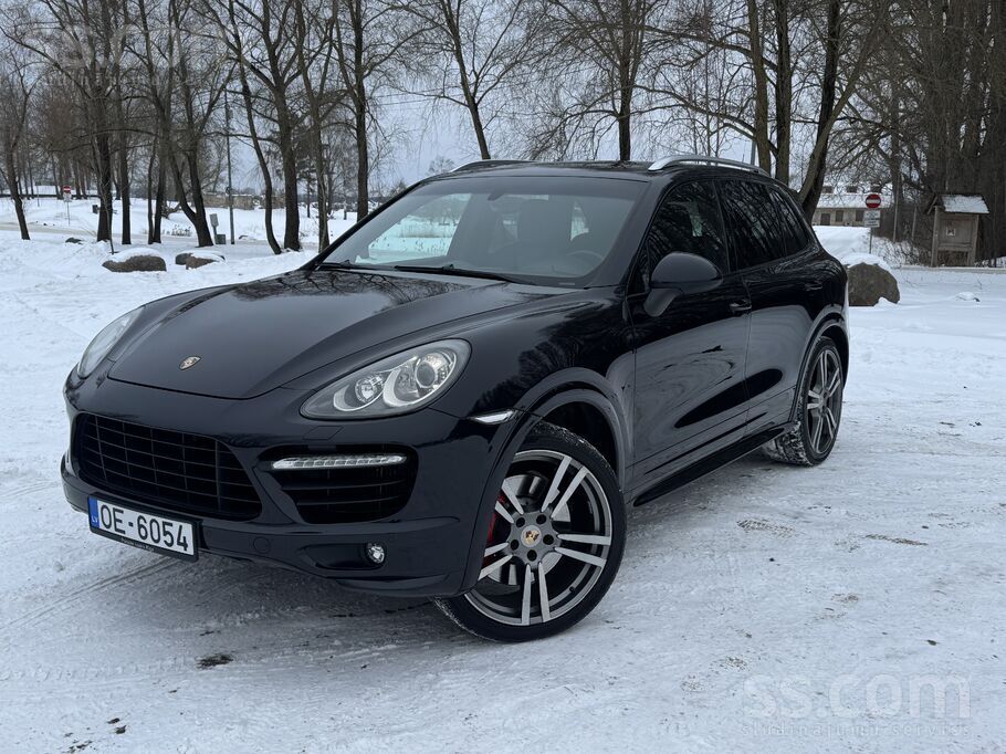 Porsche Pardodu Porsche Cayenne turbo. Gts paka. Oriģināls