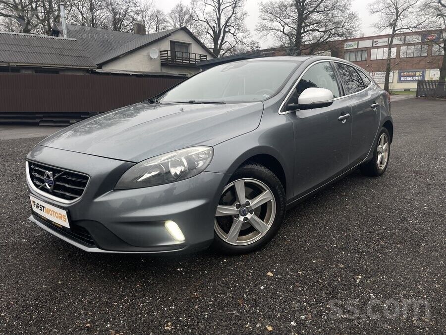 Volvo V40. R-Design, 88 kw/120 z. s. Ievests no Beļģijas. TA bez aizrādījumi