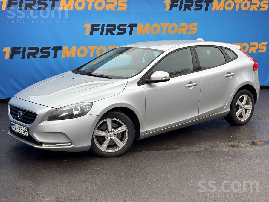 Volvo V40. Automāts, 84 kW/114 z. s. Jaunā TA bez Aizrādījumiem. 

Palīdzē