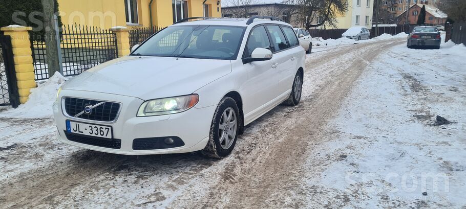 Volvo Pārdodu ļoti labu Volvo v70 2, 4 D5 136kw. Jaunas