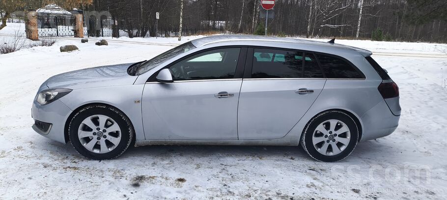 Opel Pārdodu Opel Insignia lieliskā mehāniskā un vizuāl