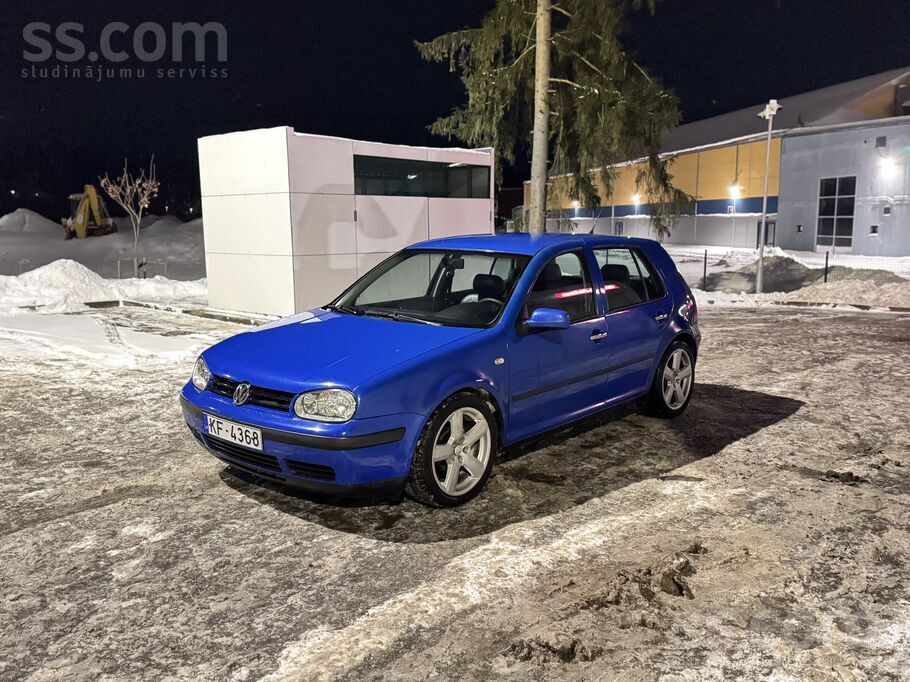 Volkswagen Auto labā tehniskā un vizuālā kārtībā ar smukiem 1