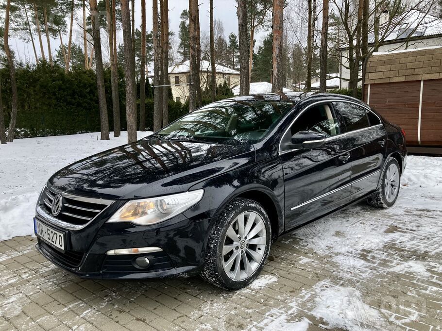 Rēts, ekskzluzīvs, biznesa-klases Volkswagen Passat CC
Ar automātisko ātr