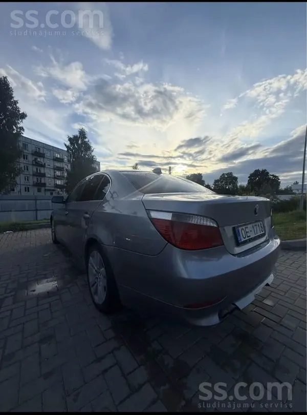 BMW 525 - 1