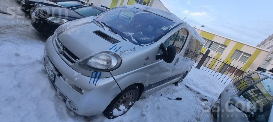 Opel Labā stāvoklī pārdodas ģimenes busiņš. Sīkākai inf