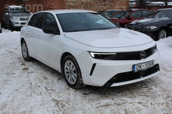 Opel Auto ir ievests no Vācijas. Ļoti labā tehniskā un 