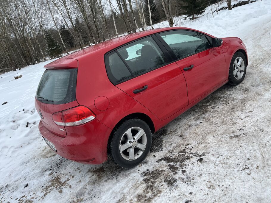 Volkswagen Pardod labu auto. nekadas kļūdas nedeg. Salons nav