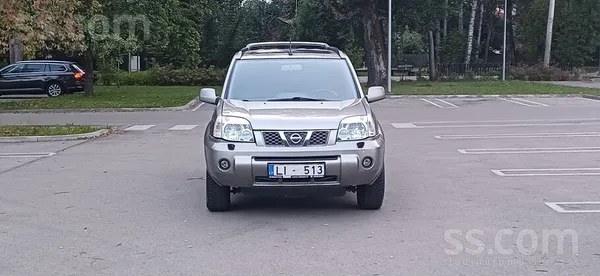 Nissan Продаю автомобиль Nissan X Trail, полный привод ра