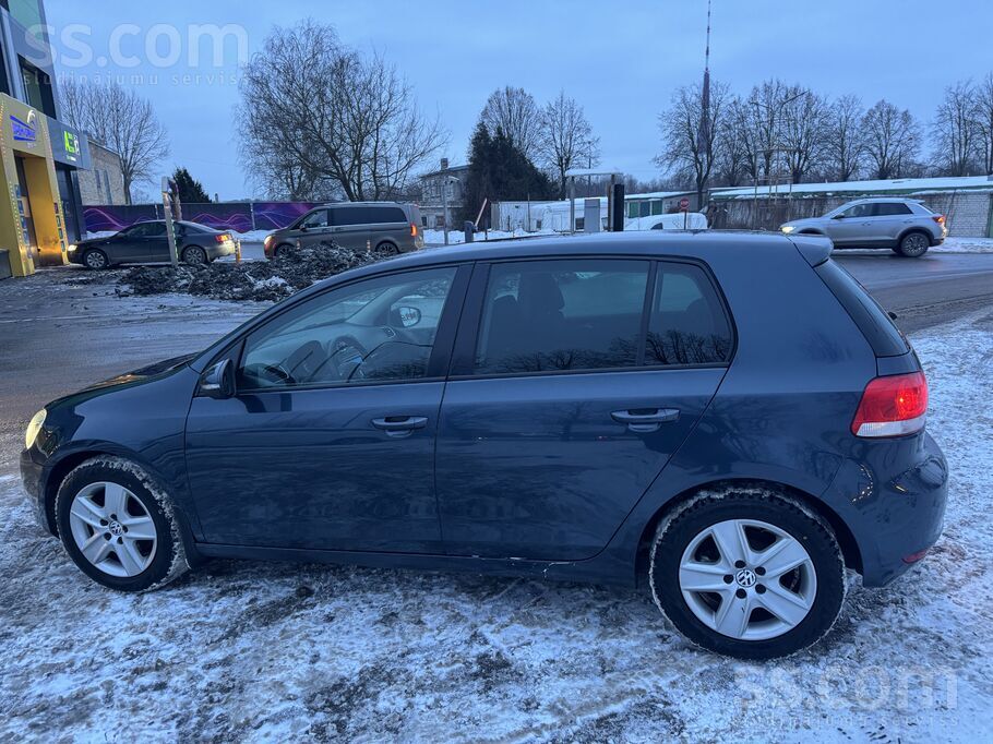 1.4tsi , automats , 90kw , kombinets pateriņš 6l
Loti laba tehniska stavok