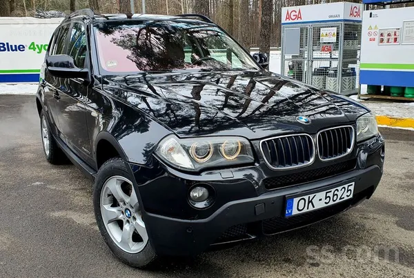 BMW BMW X3 Automats. Tikko ievests. Auto ir pilnigi pa