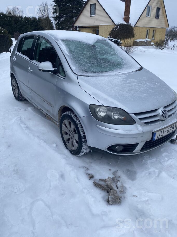 Volkswagen Pārdod Golf plus 1, 9dīzelis 77kw pirms 10tūkstoši