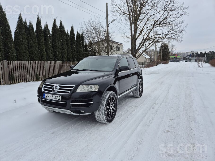 Volkswagen Pārdodu VW Touareg, labā tehniskā un vizuālā stāvo