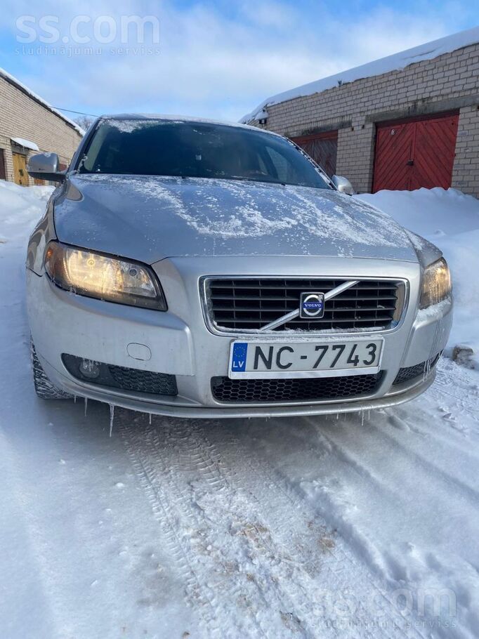 Volvo Продаются Volvo S 80. 2, 4 дизель. 136 Kw. Автомат