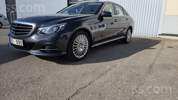 Mercedes Pārdod labu Mercedess, oriģināls nobraukums. 