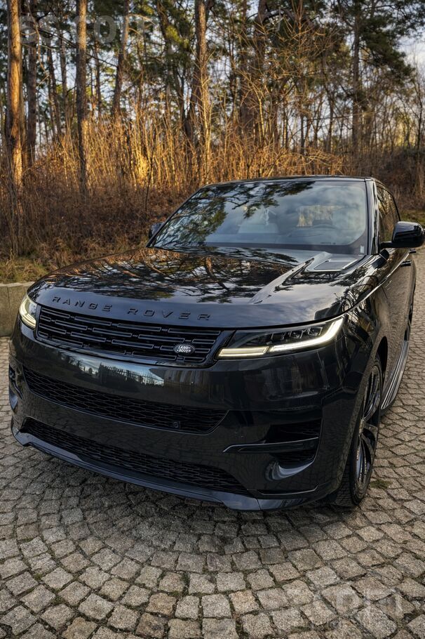 Range Rover Sport D350 Autobiography.
Ext: Carpathian Grey
Int: Light C