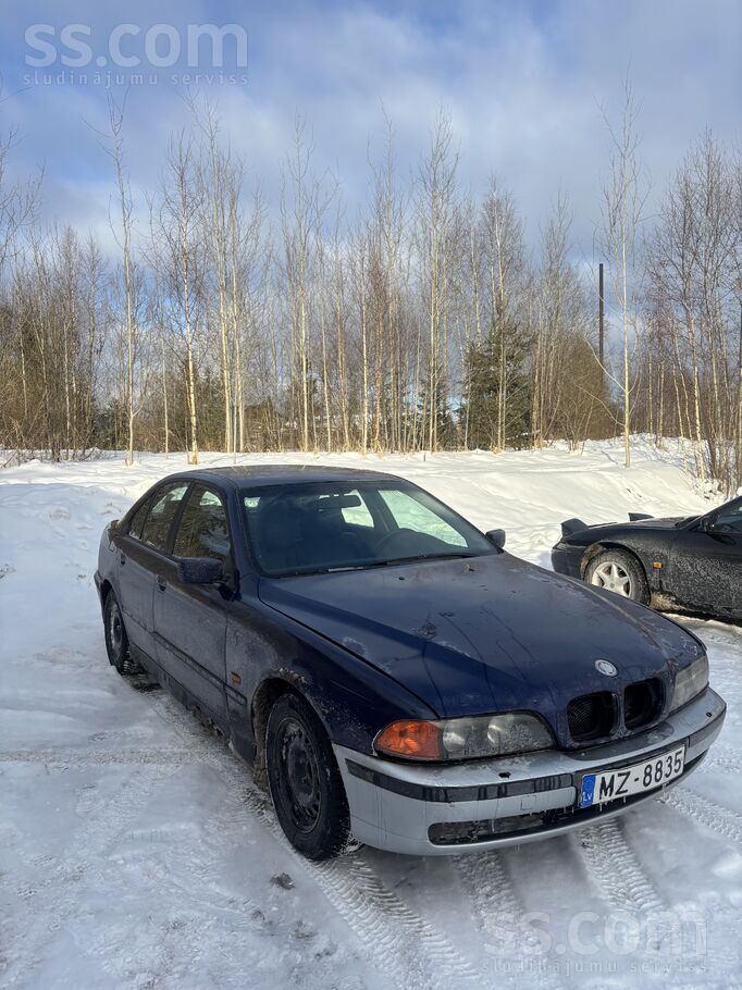 Pārdodu BMW 528 E39, 1998 gada, benzīns. Auto ir uzskaitē un braucams ikdien