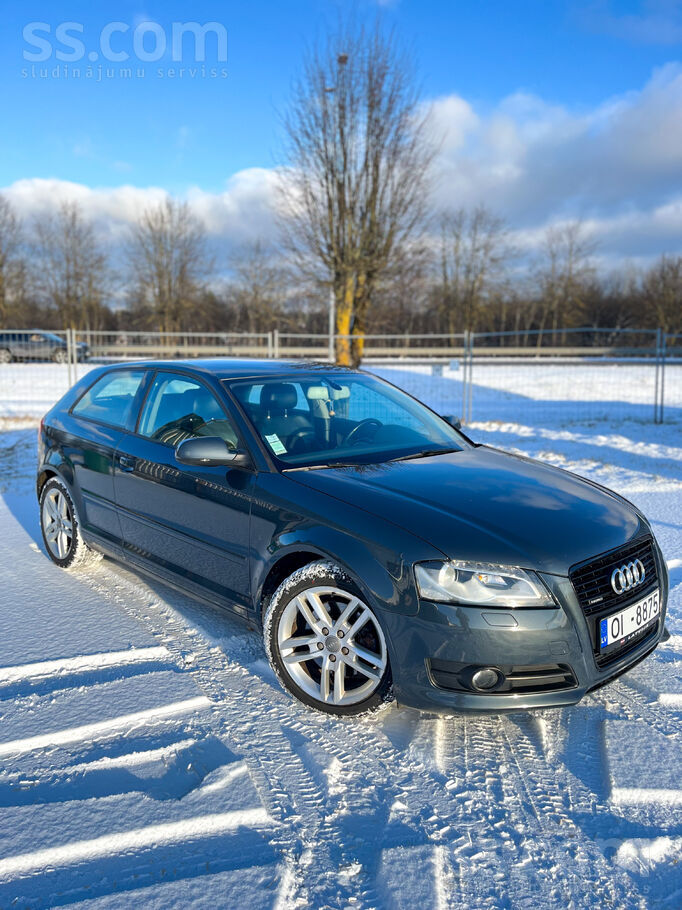 Audi Pārdodu Audi A3 Quattro 2012 gada. 