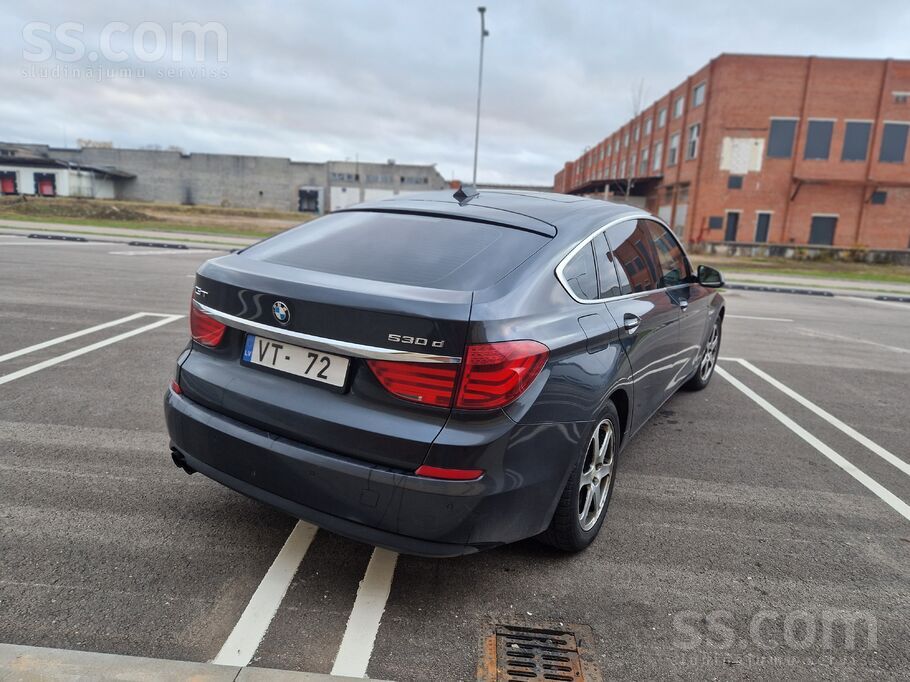 BMW Pārdodu ļoti labu Gt530 - ietilpīgs un ekonomisks.