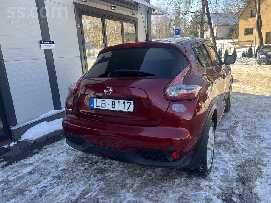 Nissan Продаётся Nissan Juke 2017 года в красивом бордово