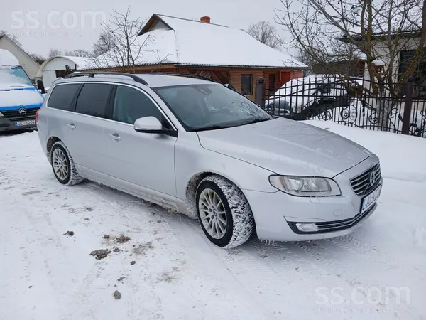 Volvo Mašīna labā stāvokli, gadu ka Latvijā. Tiko izieta