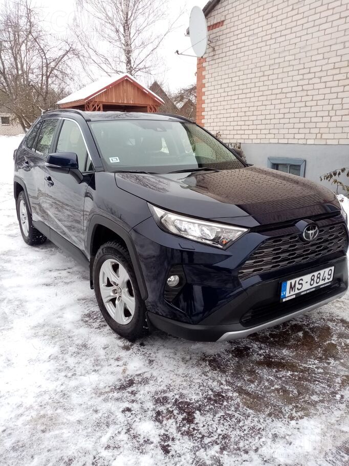 Pārdodu koptu Toyota Rav4.
Viens īpašnieks (fiziska persona).
Regulāri ap