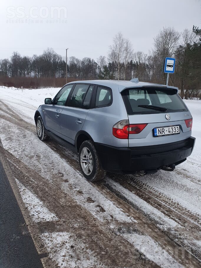 BMW BMW X3 ar 3.0 dīzeļdzinēju un 150 kw jaudu. Dzinēj