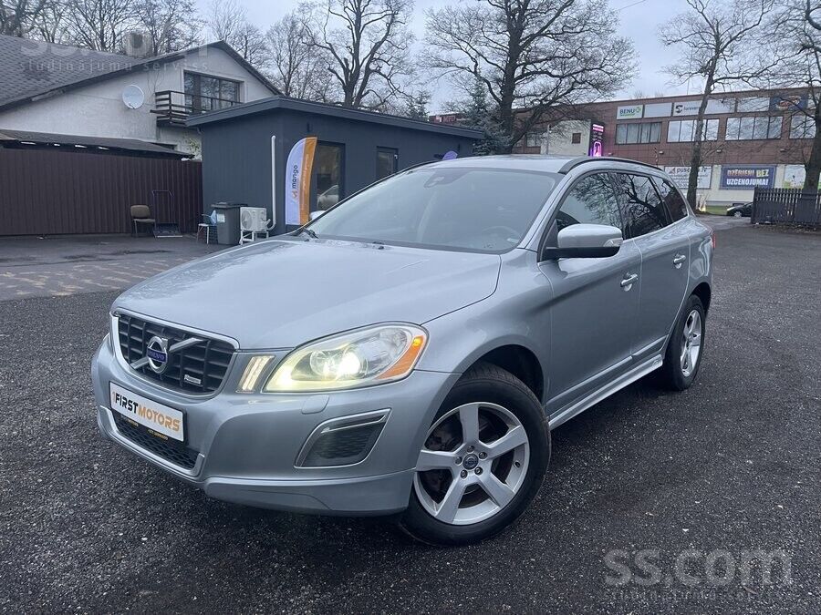 Volvo Volvo Xc60. R-Design. 5 cilindru dzinējs. Ievests 