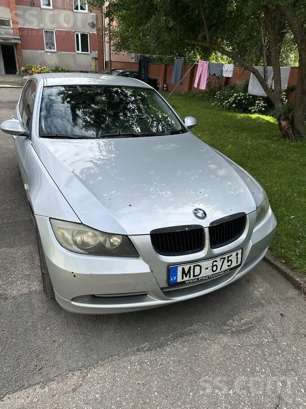 BMW 330 - 1