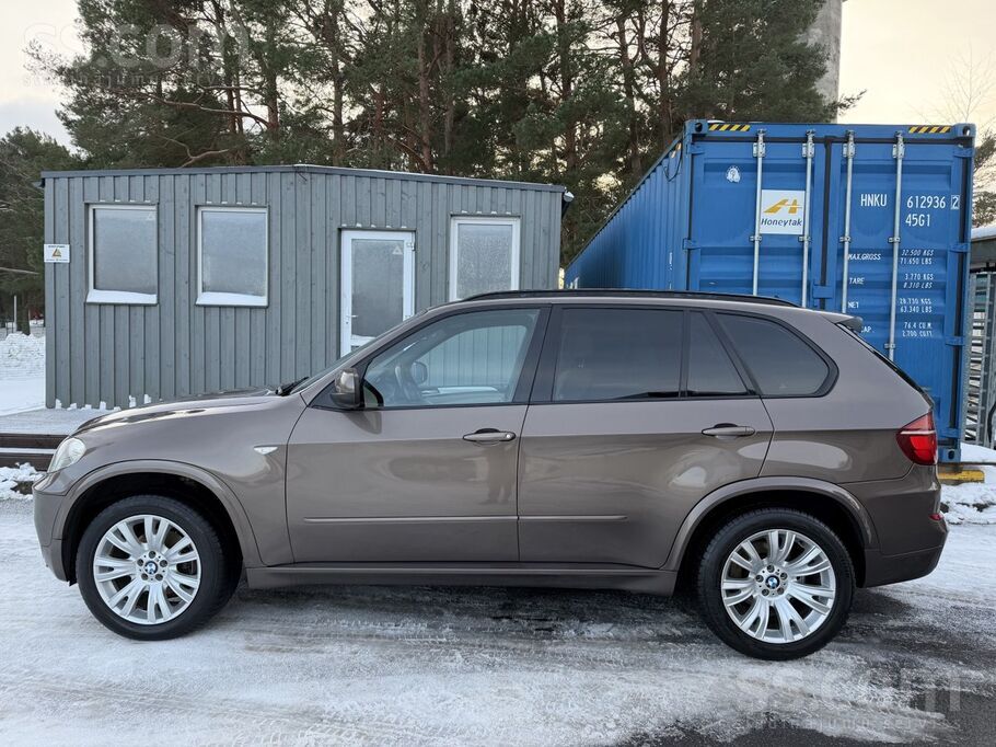 BMW Pārdod BMW X5 3.0D facelift ar 7 sēdvietām. 
