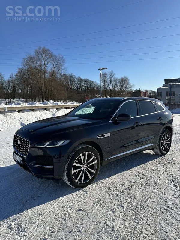 Jaguar Auto ļoti labā stāvoklī. Aprīkots ar plašu un augs