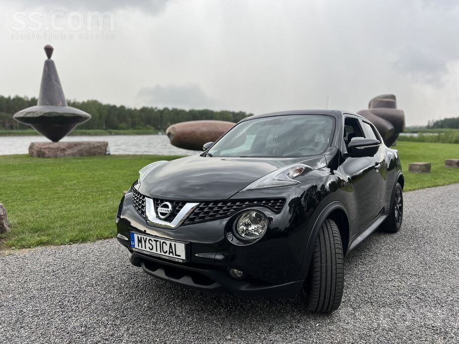 Nissan Машина покупалась в Германии в салоне. Один владел
