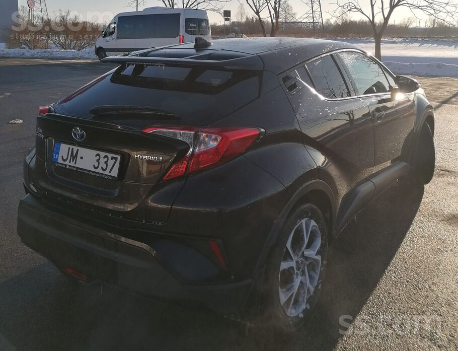 Toyota Pārdodu Toyota C-Hr 2019. g. , 1.8 Hybrid. 