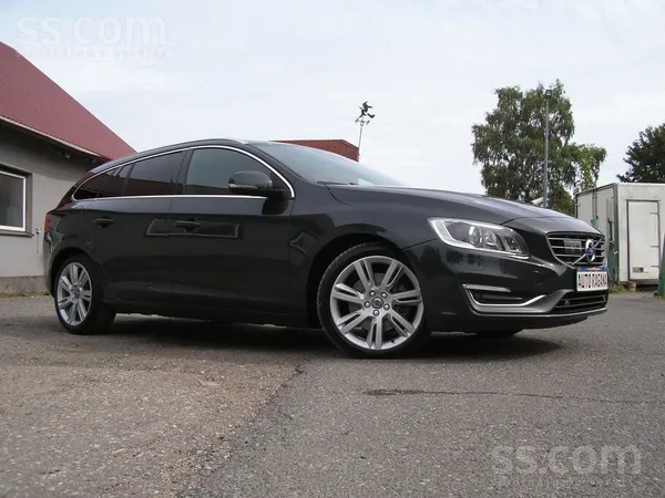 Volvo Volvo V60 Family. 2.4d5. 5cilindri. 2014gada model