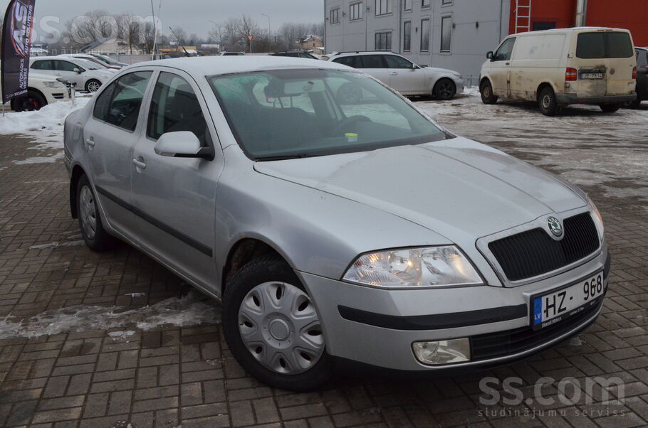Skoda Jauns akumulators, jaunas ziemas riepas, jauns vēj