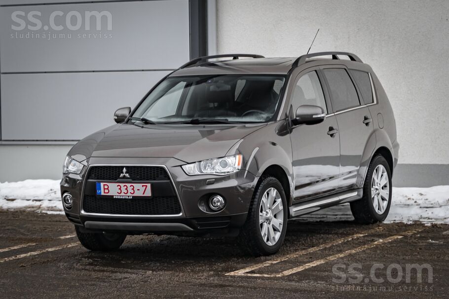 Mitsubishi Outlander 2.2 4x4 dīzelis 7vietas Vācija, Mehānika.
Auto labā