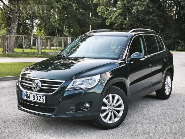 Volkswagen Tiguan - 1