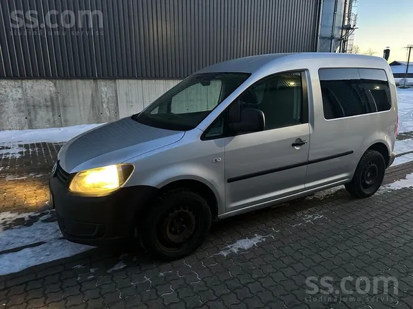 Volkswagen Steidzami tirgojās vw caddy. 