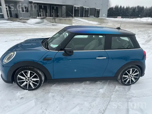 Mini Mini raķete 140Hp Manuāls. Izteikti smuka krāsa un