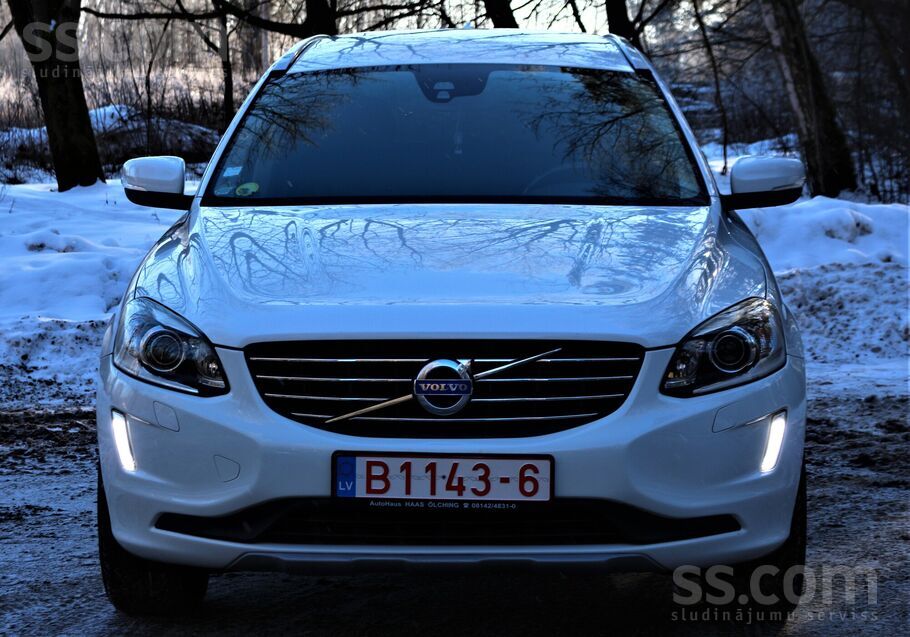 Volvo Tikko ievests. 2016 gada Modelis Volvo XC 60 Summu